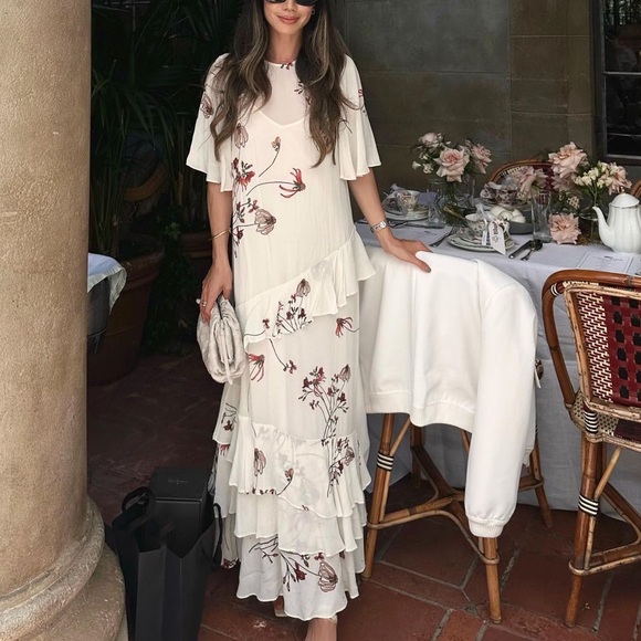 Aritzia Little Moon Teline Dress - Picture 1 of 6